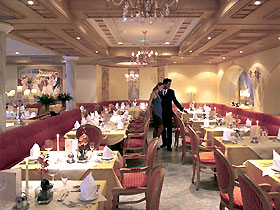 Verwöhnpension im Hotel Verwöhnpension im Hotel****