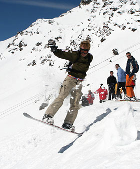 Snowboarder �tztal