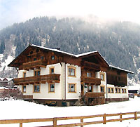 Doppelzimmer mit Du/WC im Stubaital
