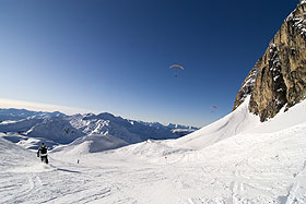 plagne_sun_valley_aussen3.jpg - active sports reisen