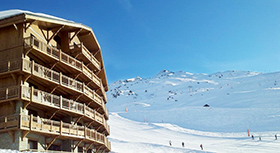 Les Chalets Du Soleil Contemporains in Les Menuires