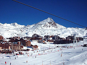 Val Thorens Ortszentrum und Piste 