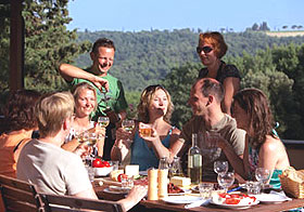 Essen auf der Terrasse