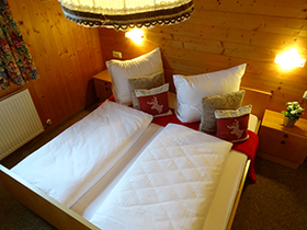 Altes Bauernhaus: Schlafzimmer Altes Bauernhaus: Schlafzimmer