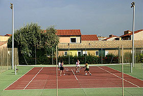 Residenz La Socanelle: Tennisplatz